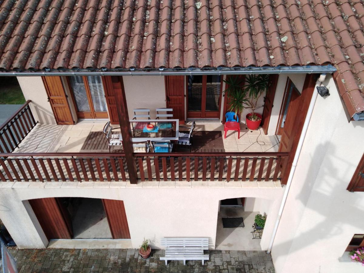 Chambres Des Arrys Bas-en-Basset Ngoại thất bức ảnh
