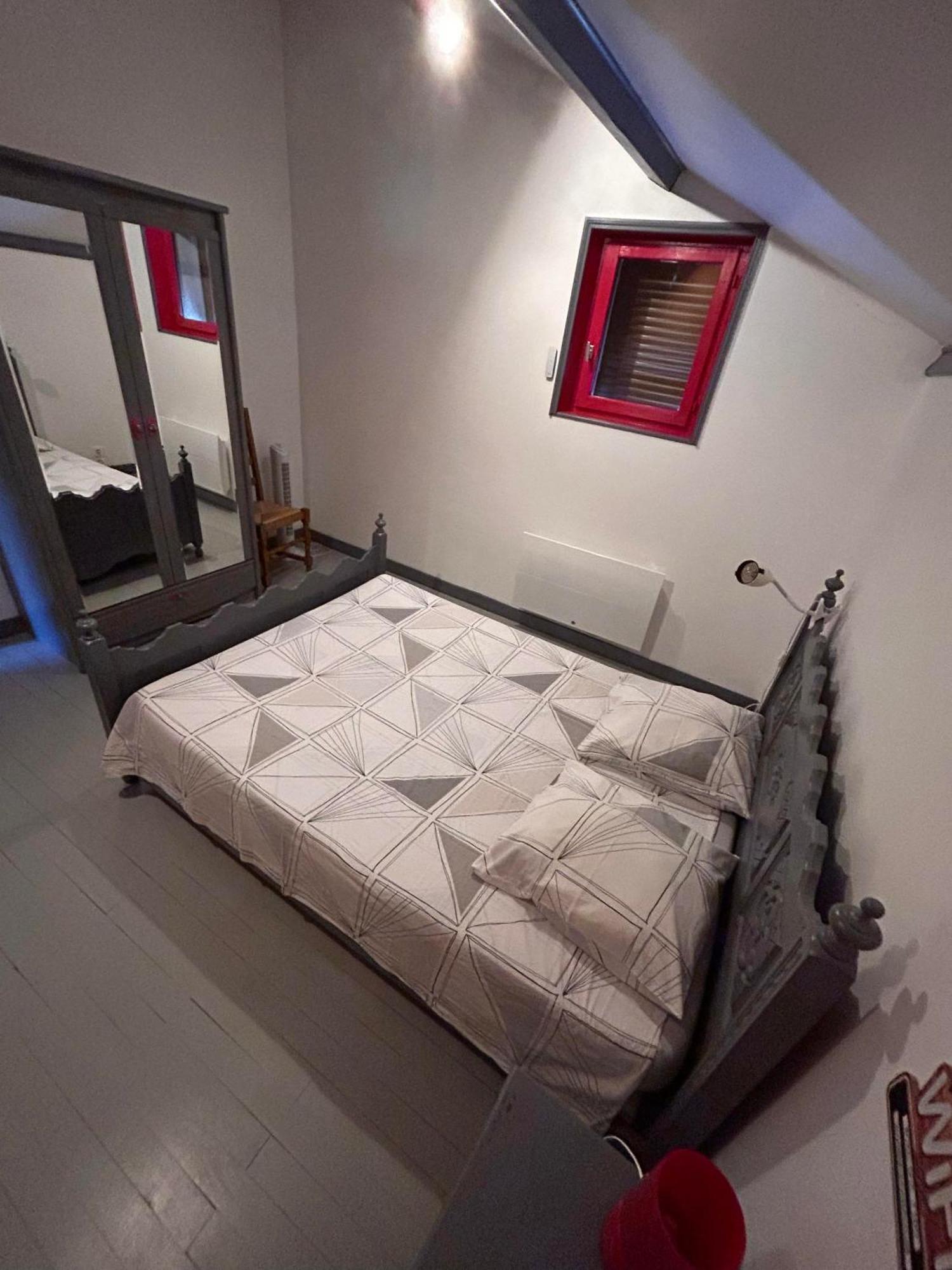 Chambres Des Arrys Bas-en-Basset Ngoại thất bức ảnh